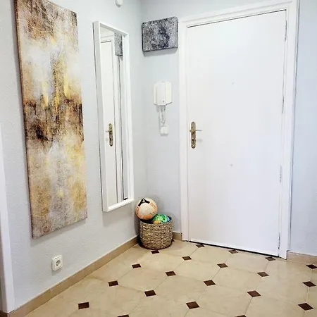 Firstline Beachview Apartment *