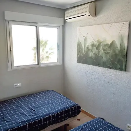 Firstline Beachview Apartment